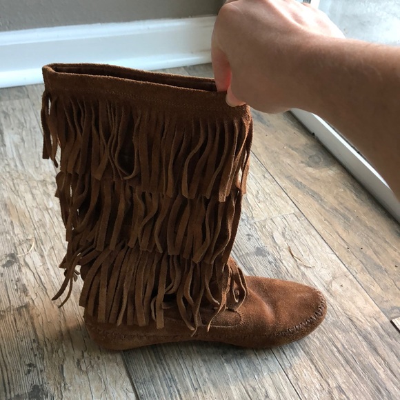 Lauren Conrad mid calf fringe moccasin boots - Picture 3 of 4